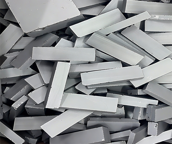 標題：單晶方塊料
瀏覽次數(shù)：336
發(fā)表時間：2025-05-27