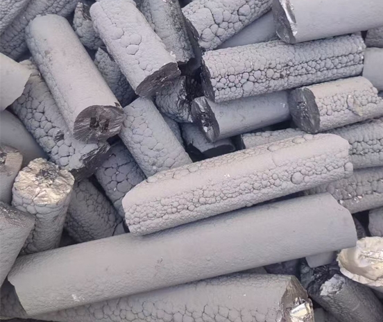 標(biāo)題：多晶硅小棒料
瀏覽次數(shù)：371
發(fā)表時(shí)間：2025-05-28